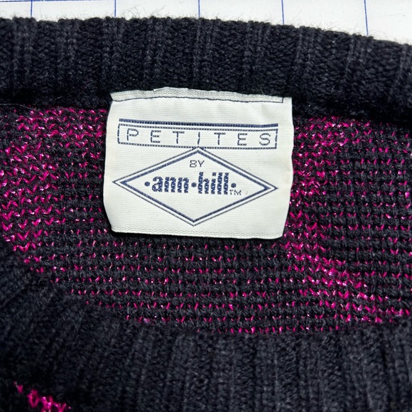 Vintage 80s Ann Hill Floral-Esc Pink and Black Shimmery Sweater - Picture 5 of 6